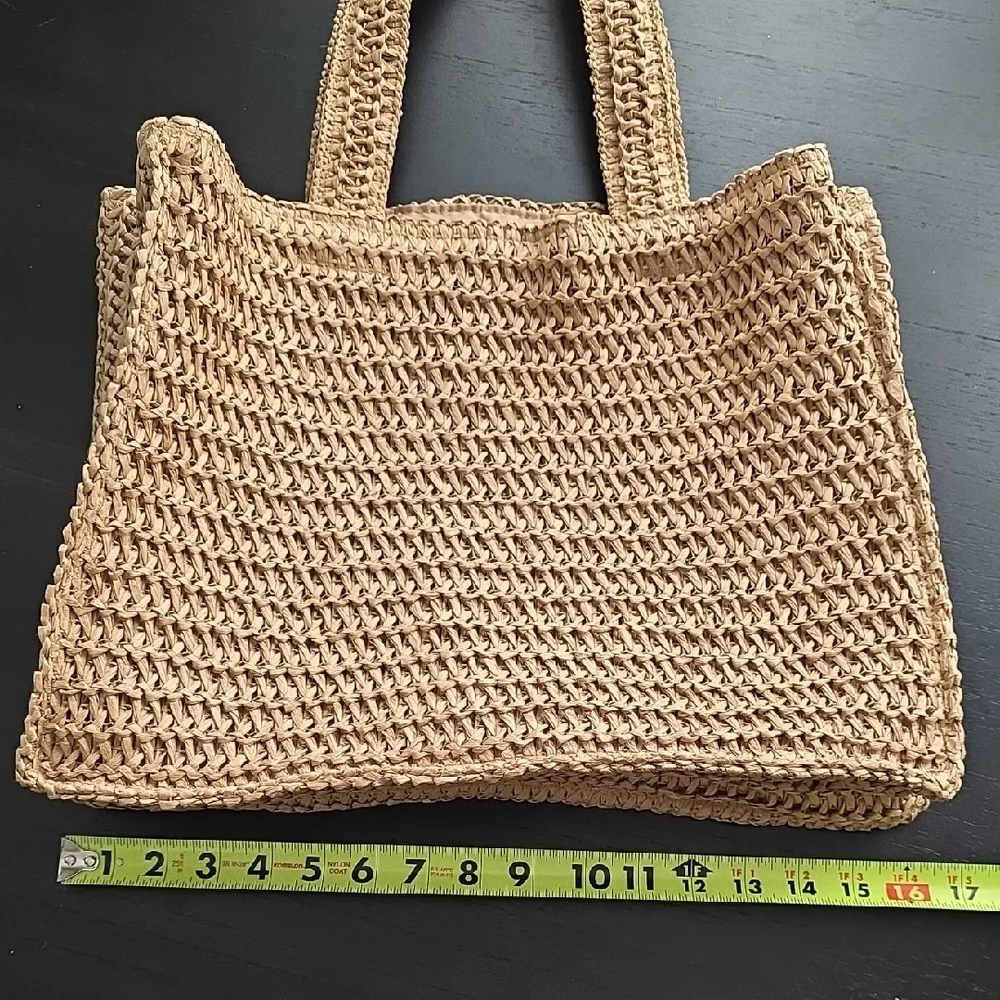 Stylish Tan Woven Tote Bag - Picture 3 of 5